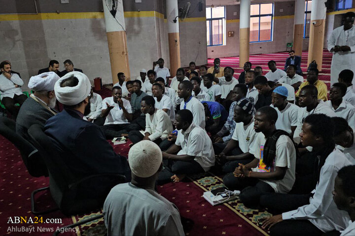 دیدار جمعی از جوانان غنا با آیت الله رمضانی