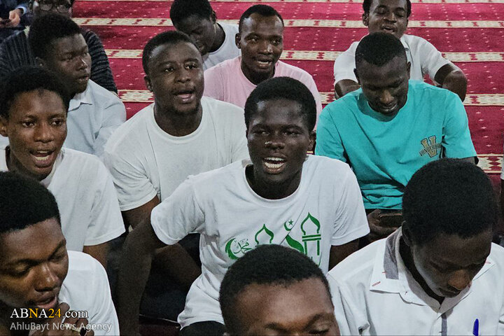 دیدار جمعی از جوانان غنا با آیت الله رمضانی