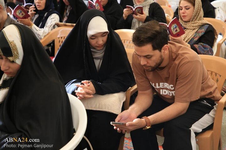 مراسم دعای پرفیض عرفه در شهر اصفهان