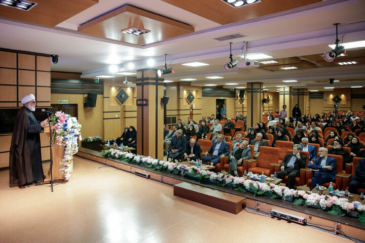 همایش «تعهد و اخلاق پزشکی در اندیشه و سیره امام خمینی(ره)»