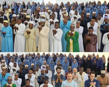 Sala ya Eid Al-Adh'ha Yaswaliwa na Wanafunzi, Waumini na Masheikh Katika Ukumbi wa Madrasat Hazrat Zainab (sa) - Kigamboni, Dar es Salaam + Picha