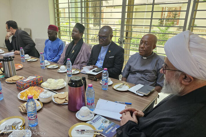 Photos: Ayatollah Ramazani attends Interfaith Dialogue meeting held in Ghana
