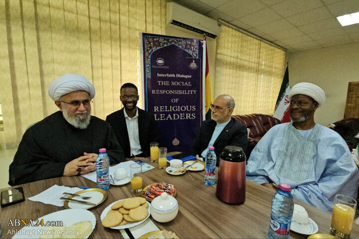 Photos: Ayatollah Ramazani attends Interfaith Dialogue meeting held in Ghana