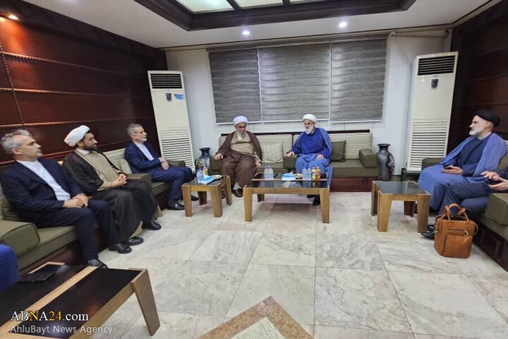 تقرير مصور/ الأمين العام للمجمع العالمي لأهل البيت (ع) يزور مجمع السيدة الزهراء (ع) الثقافي في أبيدجان
