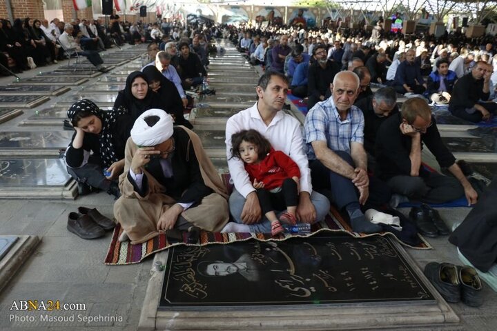 Photos: Arafah prayers ceremony held at Tabriz Martyrs Cemetery