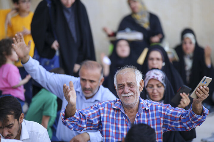 Photos: Arafah prayers ceremony held at Shahcheragh holy shrine