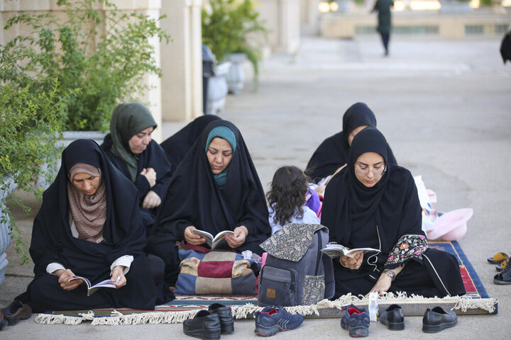 Photos: Arafah prayers ceremony held at Shahcheragh holy shrine