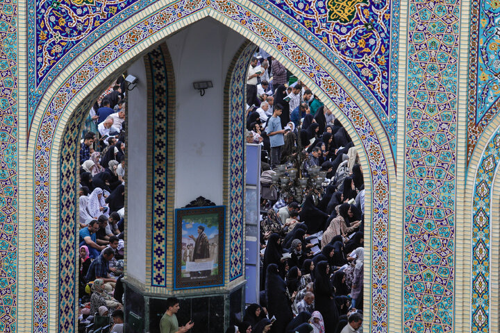 Photos: Arafah Prayer recited at Imam Reza Shrine