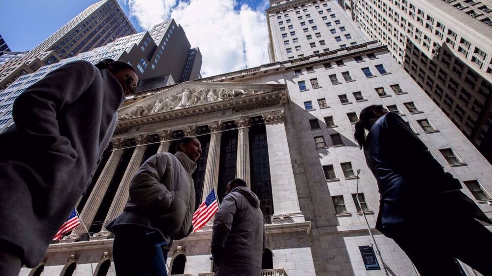 US economic activity declines as Fed warns of rising costs and uncertainty