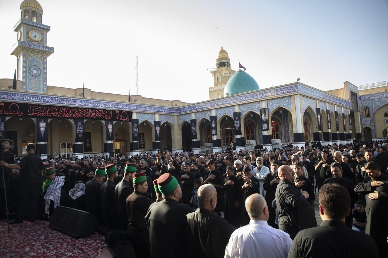Procession of people of Karbala recalls martyrdom of Muslim Ibn Aqeel in Najaf (+Photos)