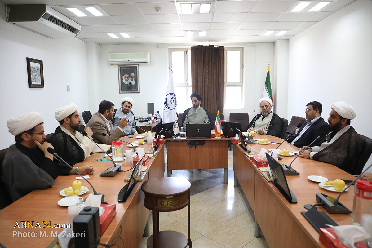 دیدار جمعی از مدیران ویکی‌شیعه با رئیس مرکز خدمات حوزه‌های علمیه