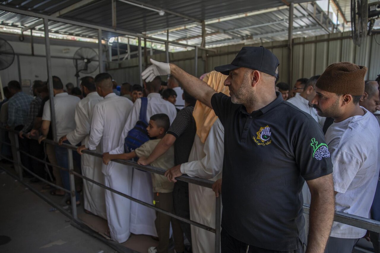مضيف العتبة العباسية المقدسة يقدم أكثر من 200 ألف وجبة غذائية لزائري يوم عرفة مضيف العتبة العباسية المقدسة يقدم أكثر من 200 ألف وجبة غذائية لزائري يوم عرفة