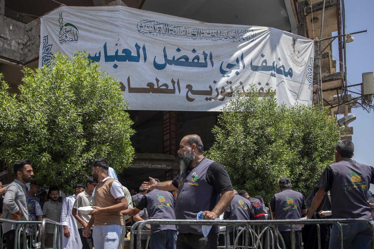 مضيف العتبة العباسية المقدسة يقدم أكثر من 200 ألف وجبة غذائية لزائري يوم عرفة مضيف العتبة العباسية المقدسة يقدم أكثر من 200 ألف وجبة غذائية لزائري يوم عرفة
