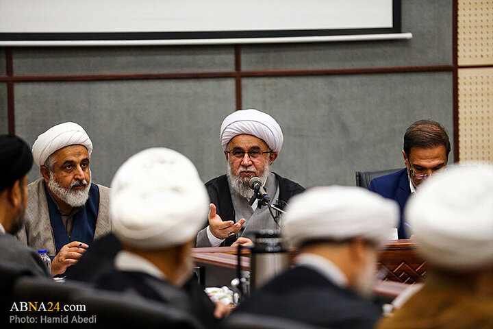 Photos: Group of Iraqi missionaries in Qom meet with Ayatollah Ramazani