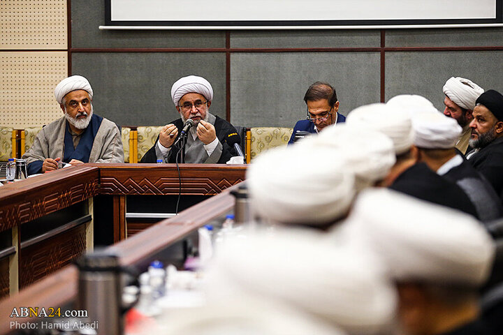 Photos: Group of Iraqi missionaries in Qom meet with Ayatollah Ramazani