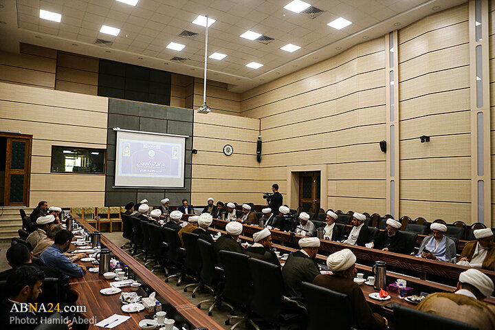 Photos: Group of Iraqi missionaries in Qom meet with Ayatollah Ramazani