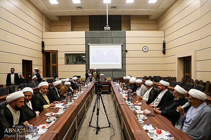 Photos: Group of Iraqi missionaries in Qom meet with Ayatollah Ramazani