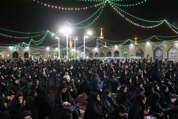 جشن زائران عرب‌زبان بارگاه منور رضوی در عید قربان