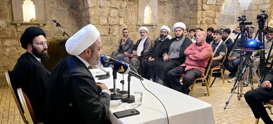 «جوانان؛ امید روحالله»؛ بزرگداشت سالگرد امام خمینی(ره) در بیروت با حضور سید علی خمینی