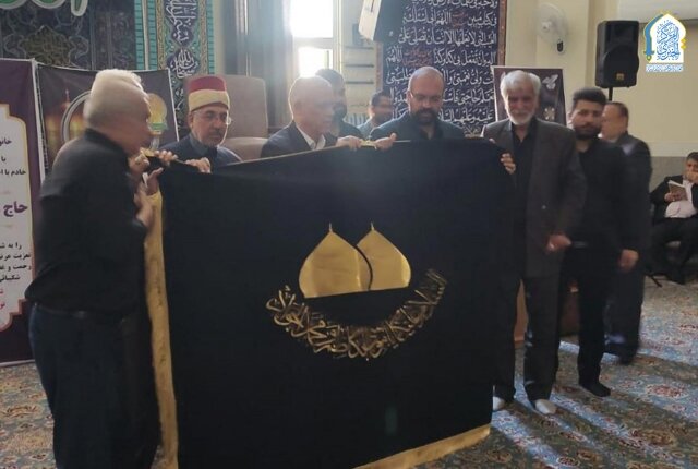 وفد العتبة الكاظمية المقدسة يحضر مجلسي عزاء الحاج الوجيه علي أكبر أنصاري