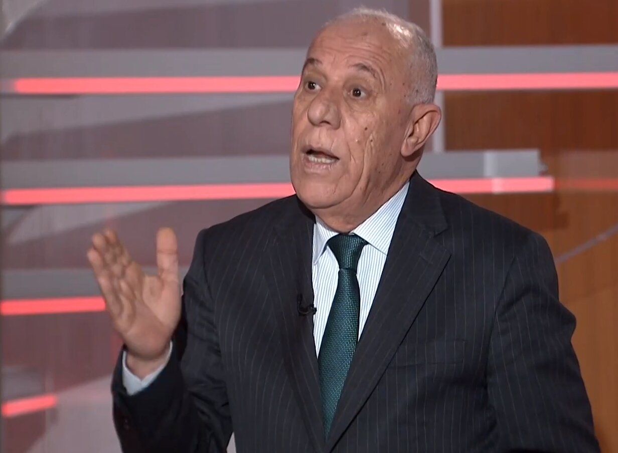 الدويري: نتنياهو أمام خيارين لا ثالث لهما بشأن الأسير تسنغاوكر