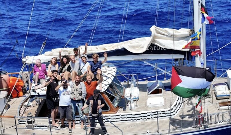 İsrail, Gazze ablukasını kırmak için yola çıkan gemiyi ele geçirmeyi planlıyor