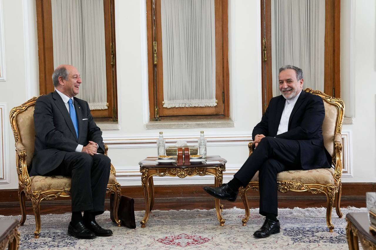 دیدار قائم مقام وزارت خارجه ایتالیا با وزیر خارجه ایران