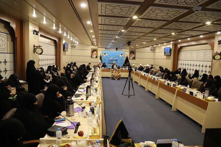 نشست «امتداد اجتماعی اندیشه‌های تمدنی امام و رهبری در گستره بین‌الملل» برگزار شد