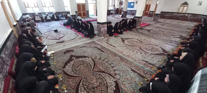 Photos: Shia Muslims meet with Ayatollah Vaezzadeh Behsoodi in Kabul