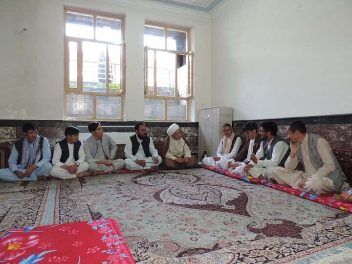 Photos: Shia Muslims meet with Ayatollah Vaezzadeh Behsoodi in Kabul
