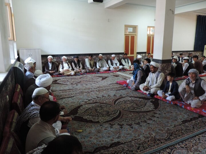 Photos: Shia Muslims meet with Ayatollah Vaezzadeh Behsoodi in Kabul