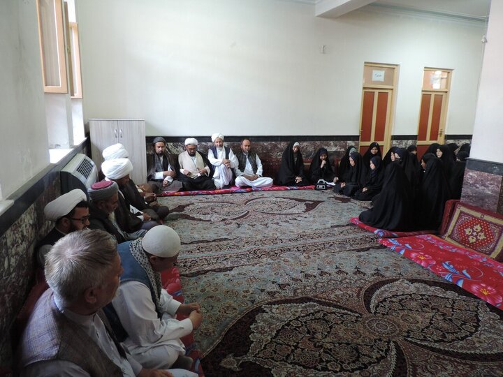 Photos: Shia Muslims meet with Ayatollah Vaezzadeh Behsoodi in Kabul