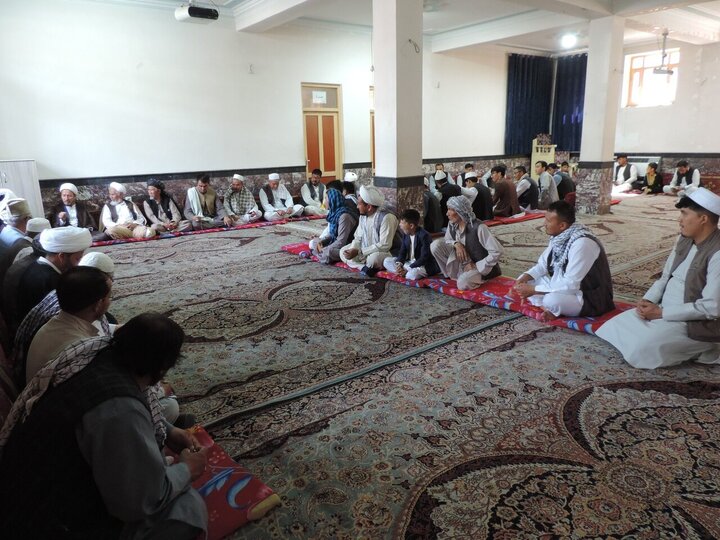 Photos: Shia Muslims meet with Ayatollah Vaezzadeh Behsoodi in Kabul