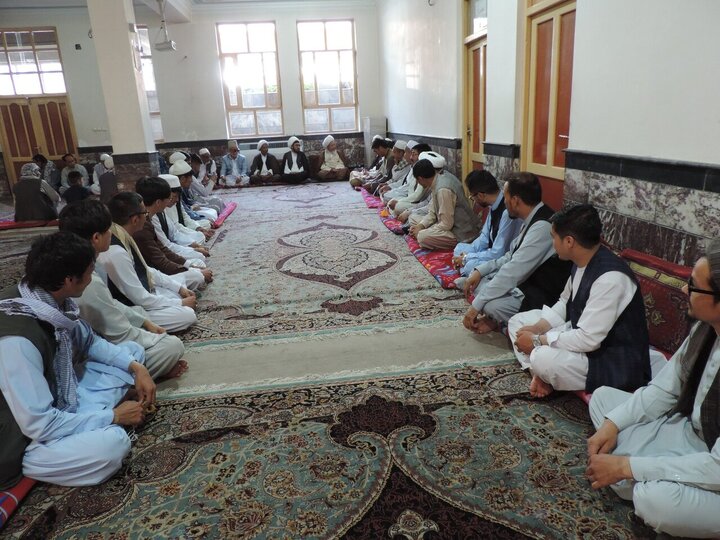 Photos: Shia Muslims meet with Ayatollah Vaezzadeh Behsoodi in Kabul