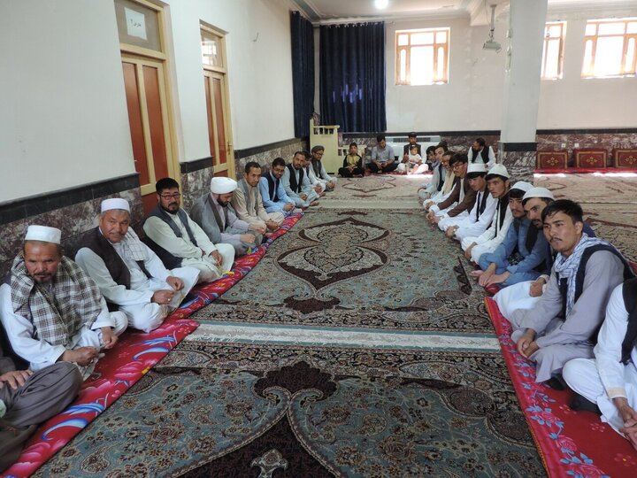 Photos: Shia Muslims meet with Ayatollah Vaezzadeh Behsoodi in Kabul