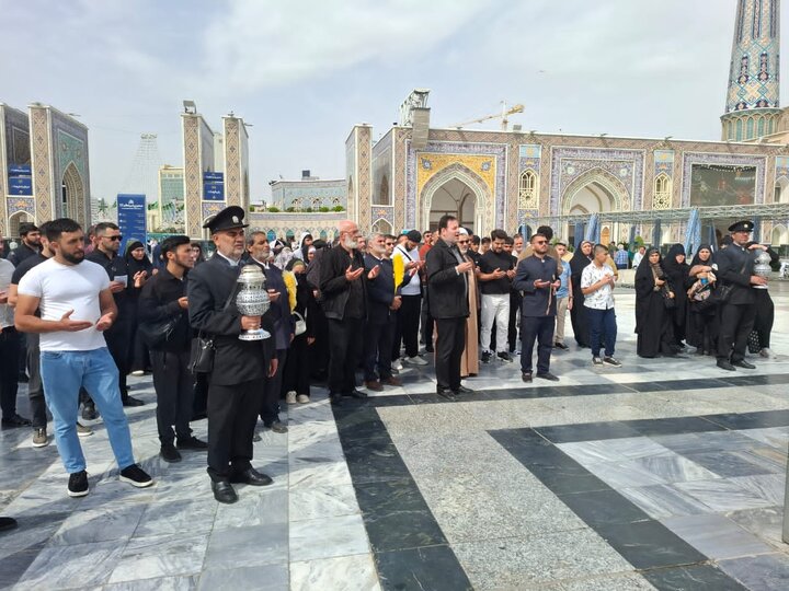 حضور جمعی از پیروان اهل بیت(ع) کشور گرجستان در حرم ثامن الحجج
