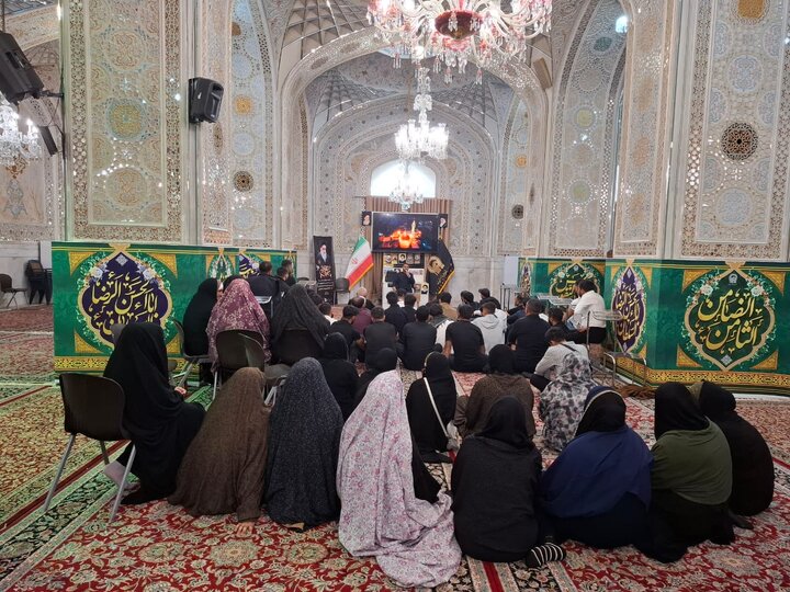 حضور جمعی از پیروان اهل بیت(ع) کشور گرجستان در حرم ثامن الحجج