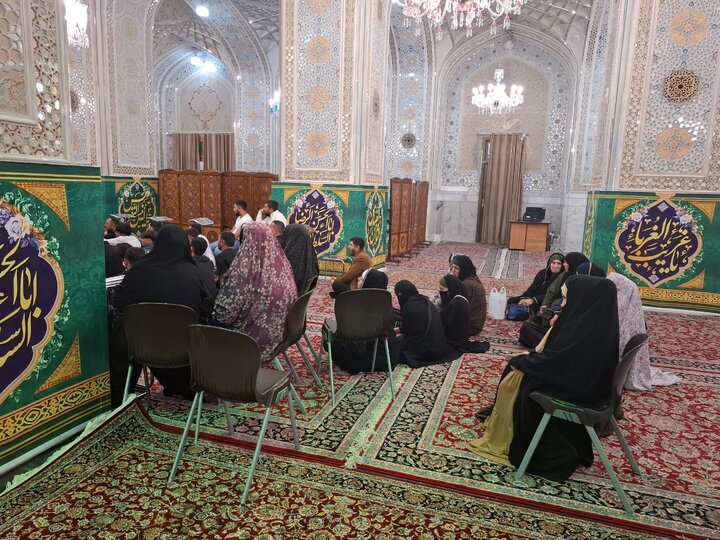 حضور جمعی از پیروان اهل بیت(ع) کشور گرجستان در حرم ثامن الحجج