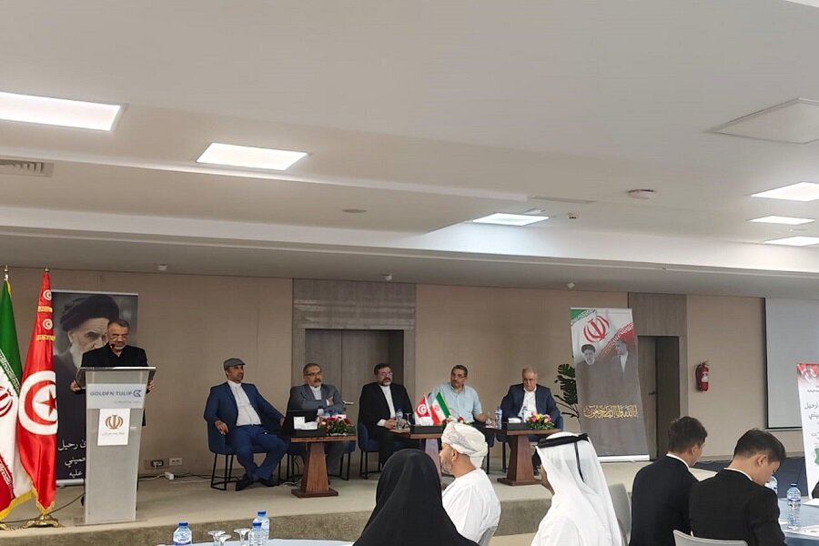 سفارة إيران في تونس تحيي ذكرى رحيل الإمام الخميني (رض)