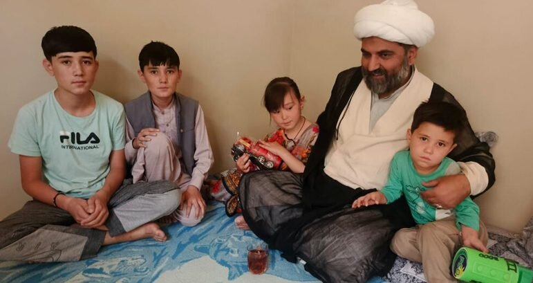 On Eid al-Adha, MWM leader visits families of Martyrs