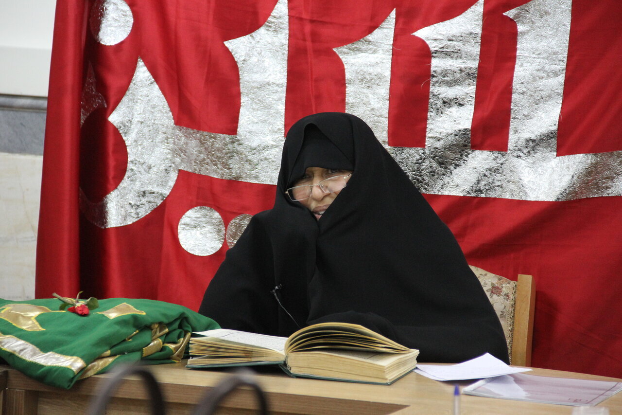 Women Exemplars of the Islamic Revolution: The Life of Lady Mujtahida Masoumeh Golgiri