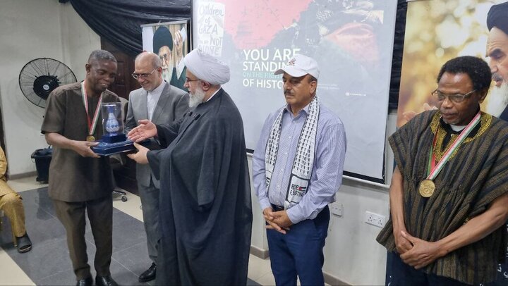 Photos: "Right Side of History" medal awarded to African supporters of Palestine