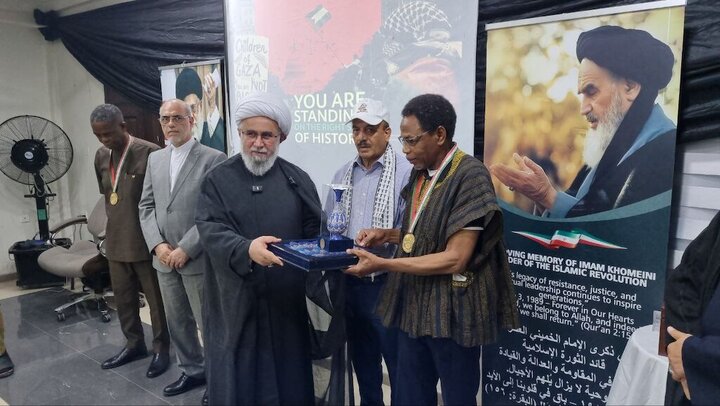 Photos: "Right Side of History" medal awarded to African supporters of Palestine