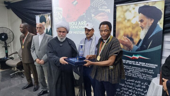 Photos: "Right Side of History" medal awarded to African supporters of Palestine