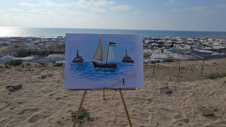 وقفة في ميناء غزة؛ تنديداً باختطاف الاحتلال الصهيوني للسفينة "مادلين"