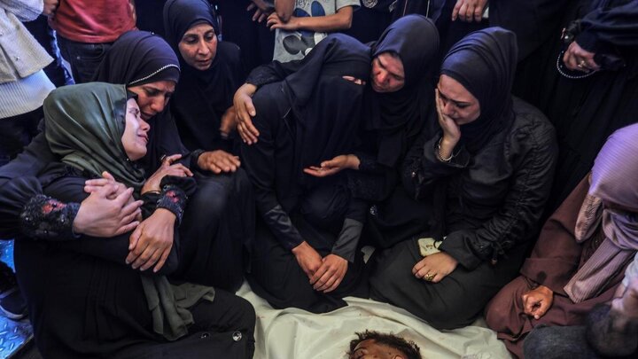 Photos: Zionist military crimes continue in Gaza