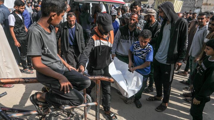 Photos: Zionist military crimes continue in Gaza