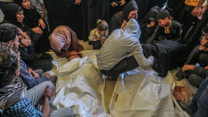 Photos: Zionist military crimes continue in Gaza