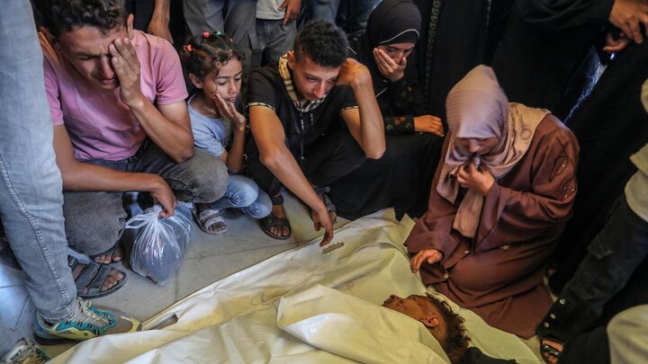 Photos: Zionist military crimes continue in Gaza