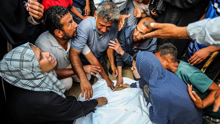 Photos: Zionist military crimes continue in Gaza